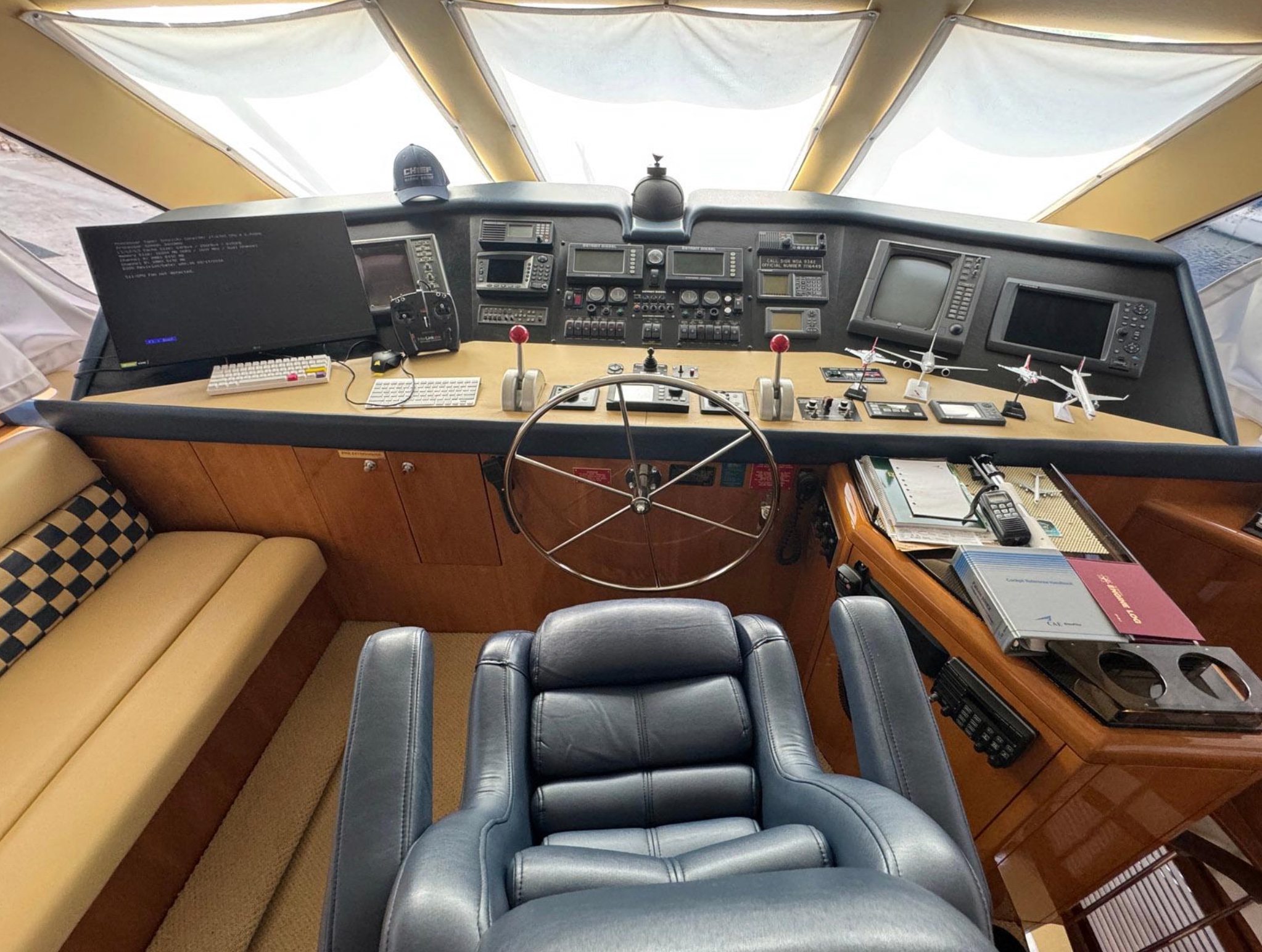MRS. Z — helm station